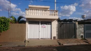 Alugar Casas / Sobrado em Jaboticabal. apenas R$ 210.000,00