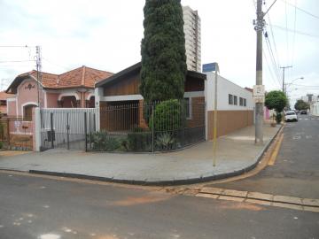 Alugar Casas / Comercial em Jaboticabal. apenas R$ 2.300,00