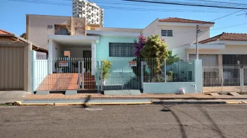 Alugar Casas / Padrão em Jaboticabal. apenas R$ 360.000,00