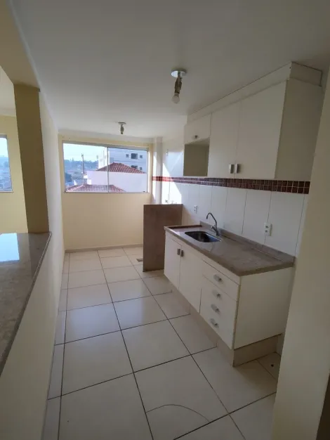 Alugar Apartamentos / Padrão em Jaboticabal. apenas R$ 180.000,00