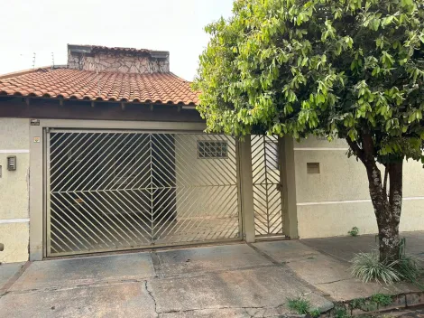 Alugar Casas / Padrão em Jaboticabal. apenas R$ 380.000,00