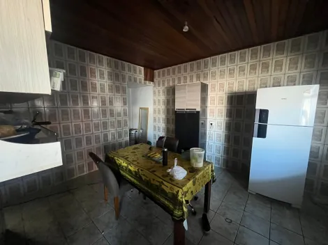 Alugar Casas / Padrão em Jaboticabal. apenas R$ 180.000,00